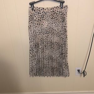Cheetah print long skirt, super comfy and fashionable